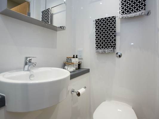Bronze En Suite room type